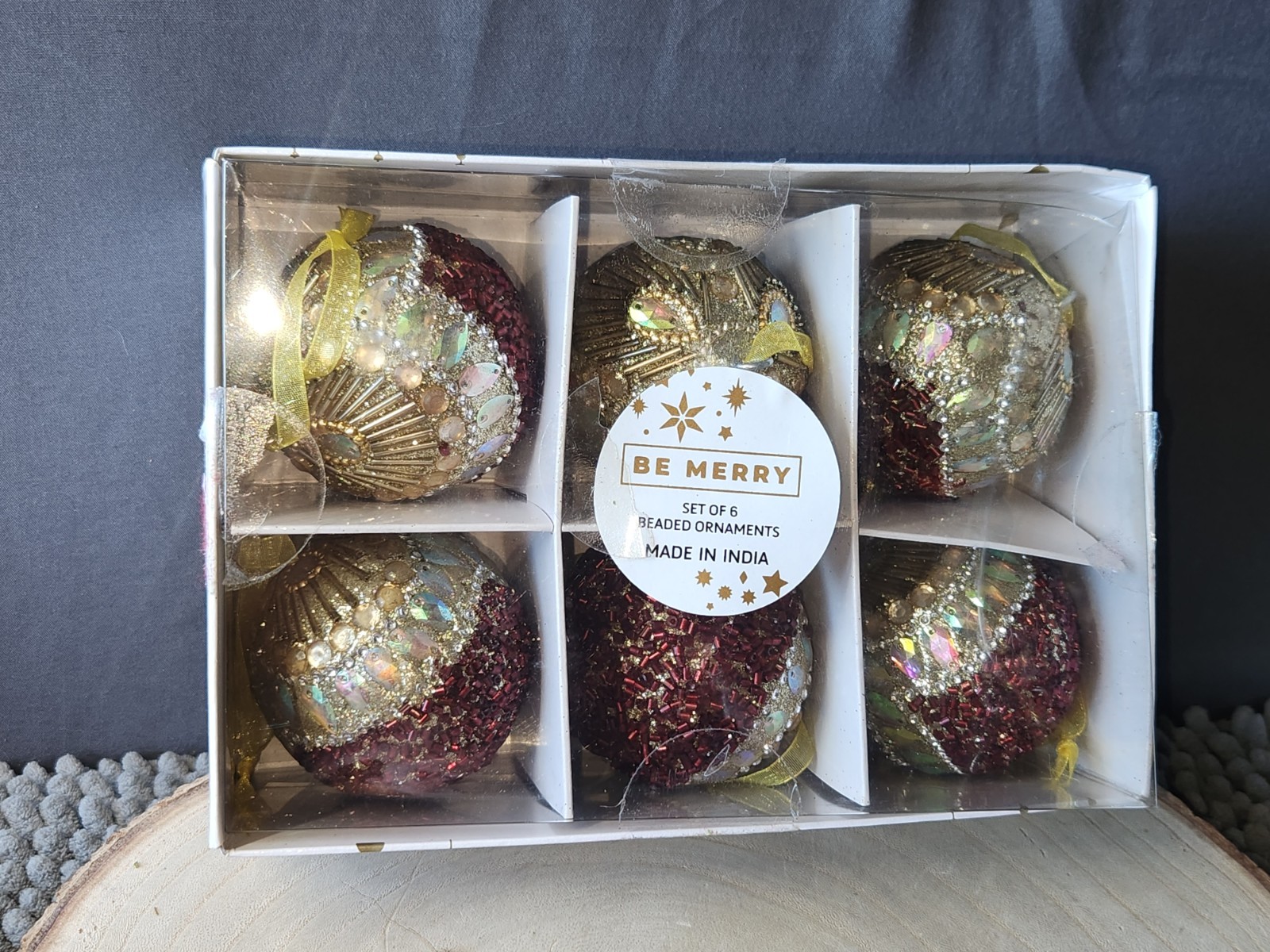 BE MERRY Set of 6 Beaded Ornaments Handcrafted in India Gold/Red~NEW IN BOX