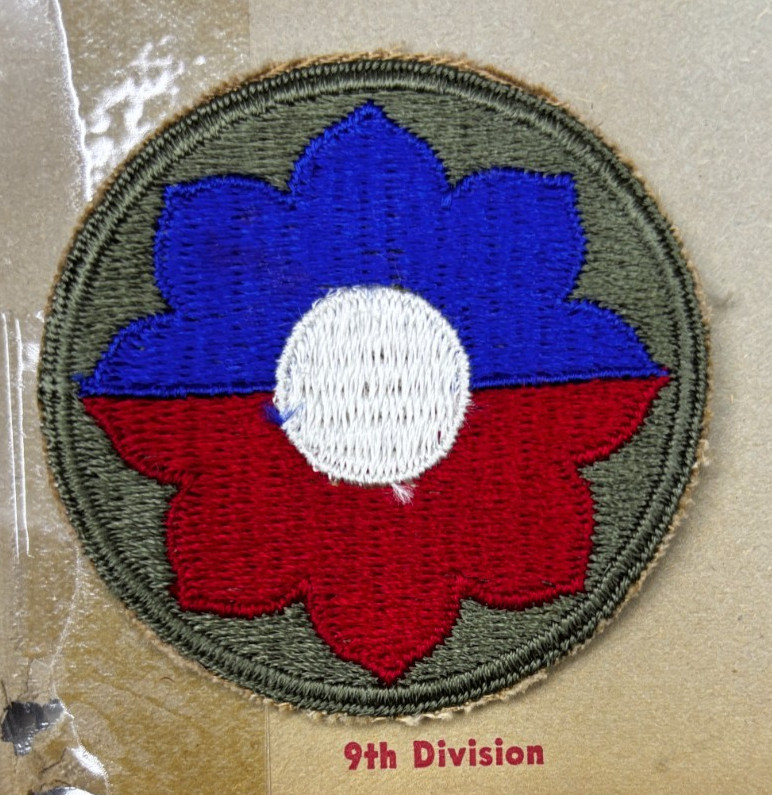 Kay Adams Collection WW 2 US Army 9th Infantry Division Patch Inv# KA129