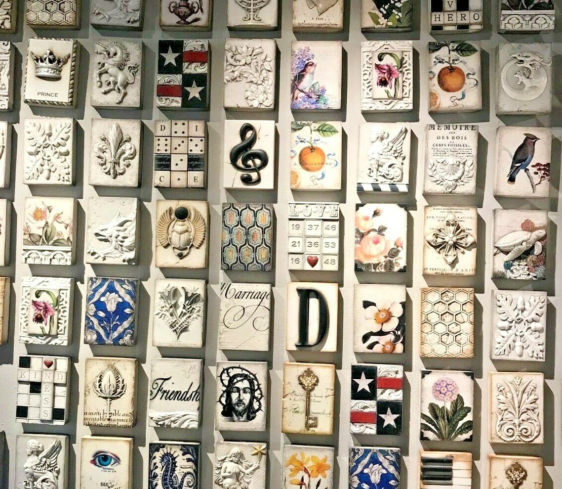 Sid Dickens Memory Tile Wall Hanger – Box of 15
