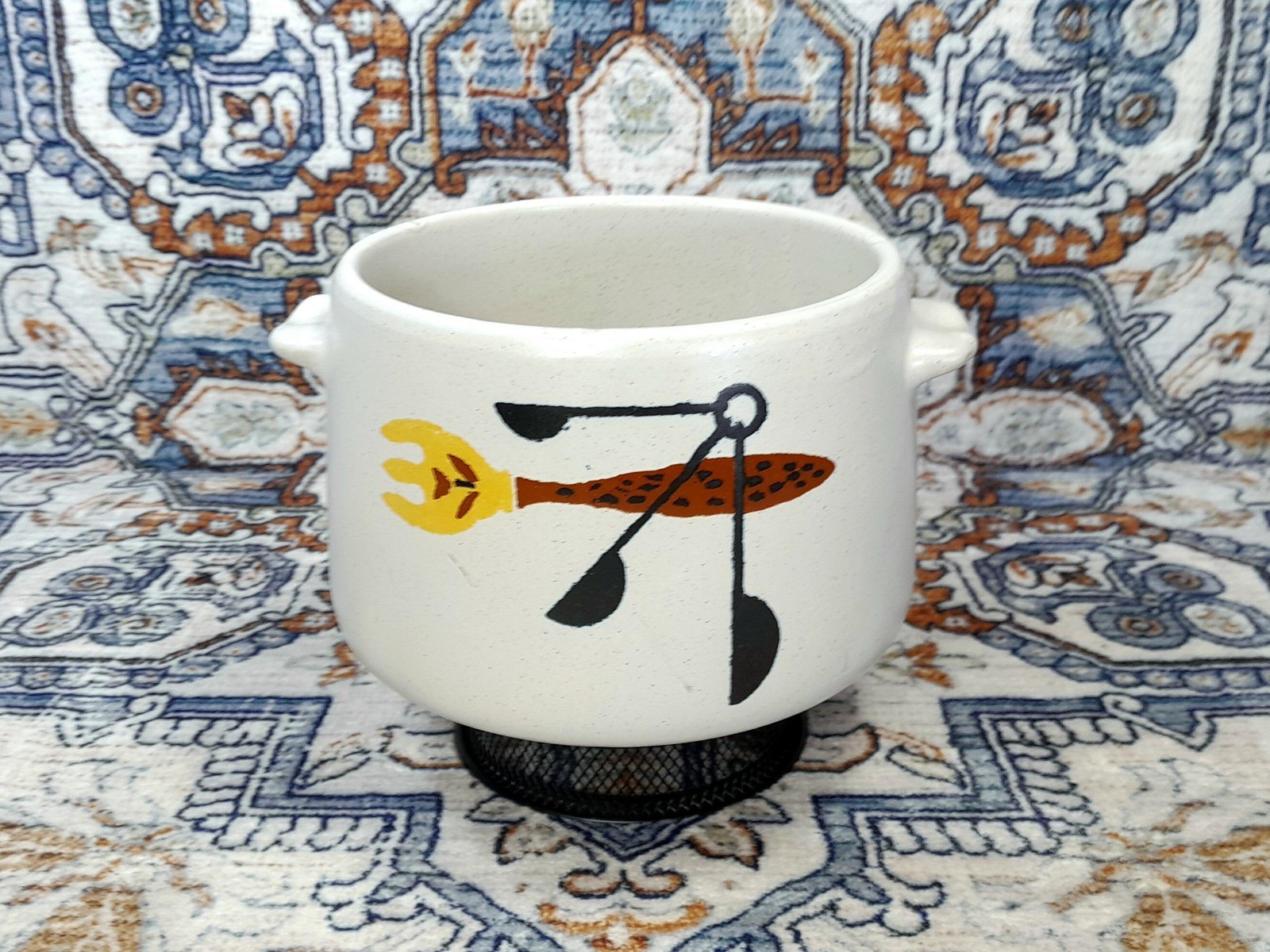VINTAGE ‘WEST BEND’ 1960’s CERAMIC STONEWARE GLAZED BEAN POT, FORK & SPOONS Ex..