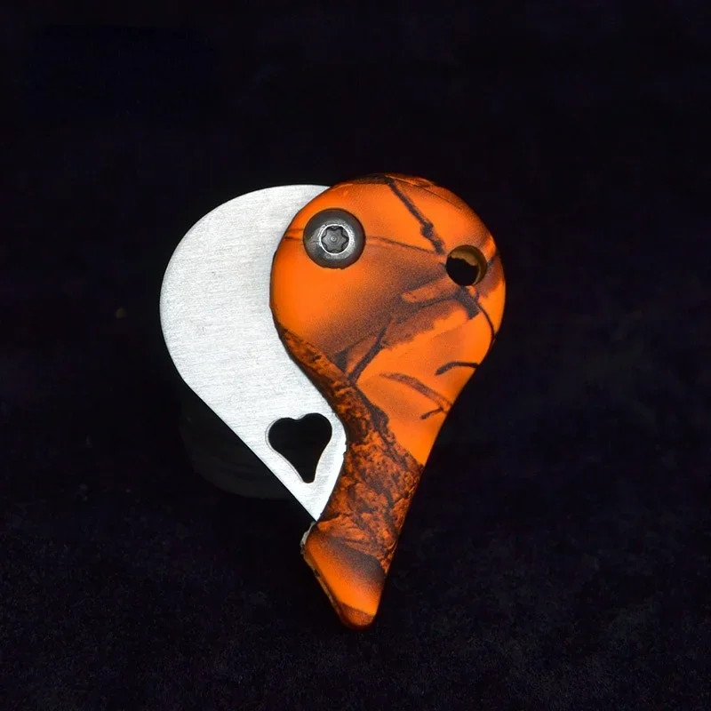 Mini Heart-Shaped Small Knife, Portable Folding Fruit Knife, Pocket EDC Necklace