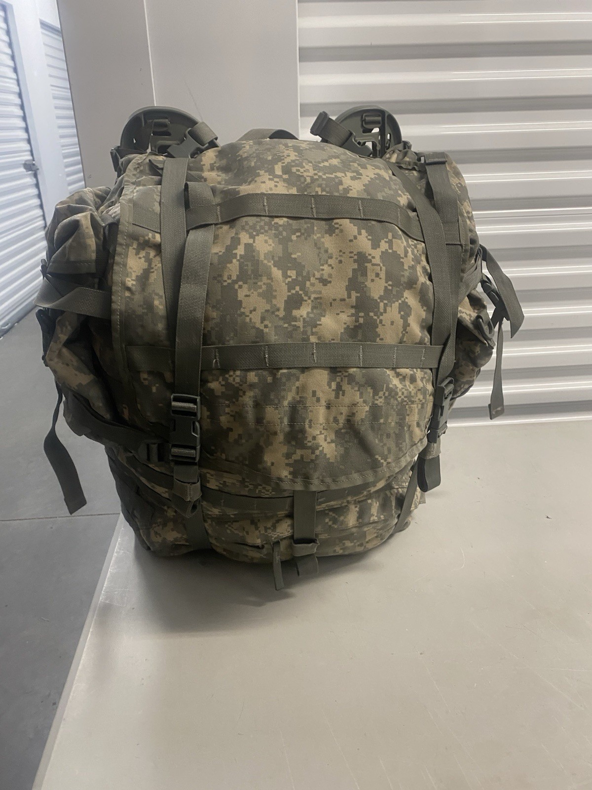 USGI Molle 2 Complete Large UCP Rucksack Set W Sustainment Pouches & Straps ACU