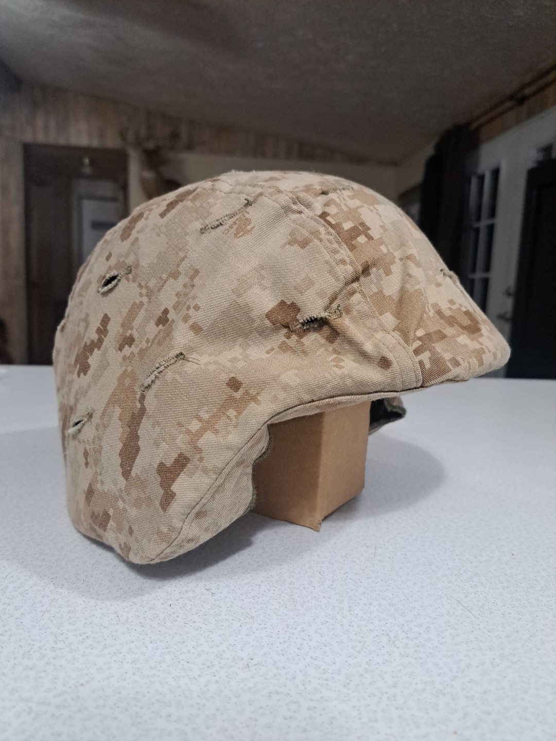 Medium USMC Gentex Combat Ballistic Lightweight Marine Corps Helmet With Cover