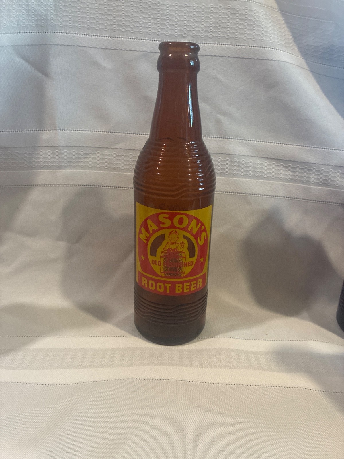 Vintage 60s Masons Root Beer bottles and wooden crate 10oz amber glass.