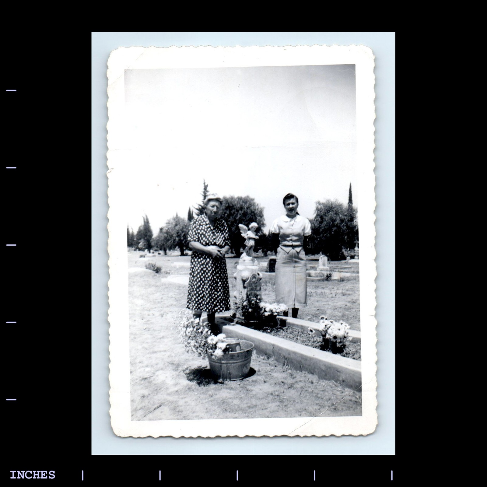Old Vintage Photo WOMEN CEMETERY GRAVE TOMBSTONE FLOWERS
