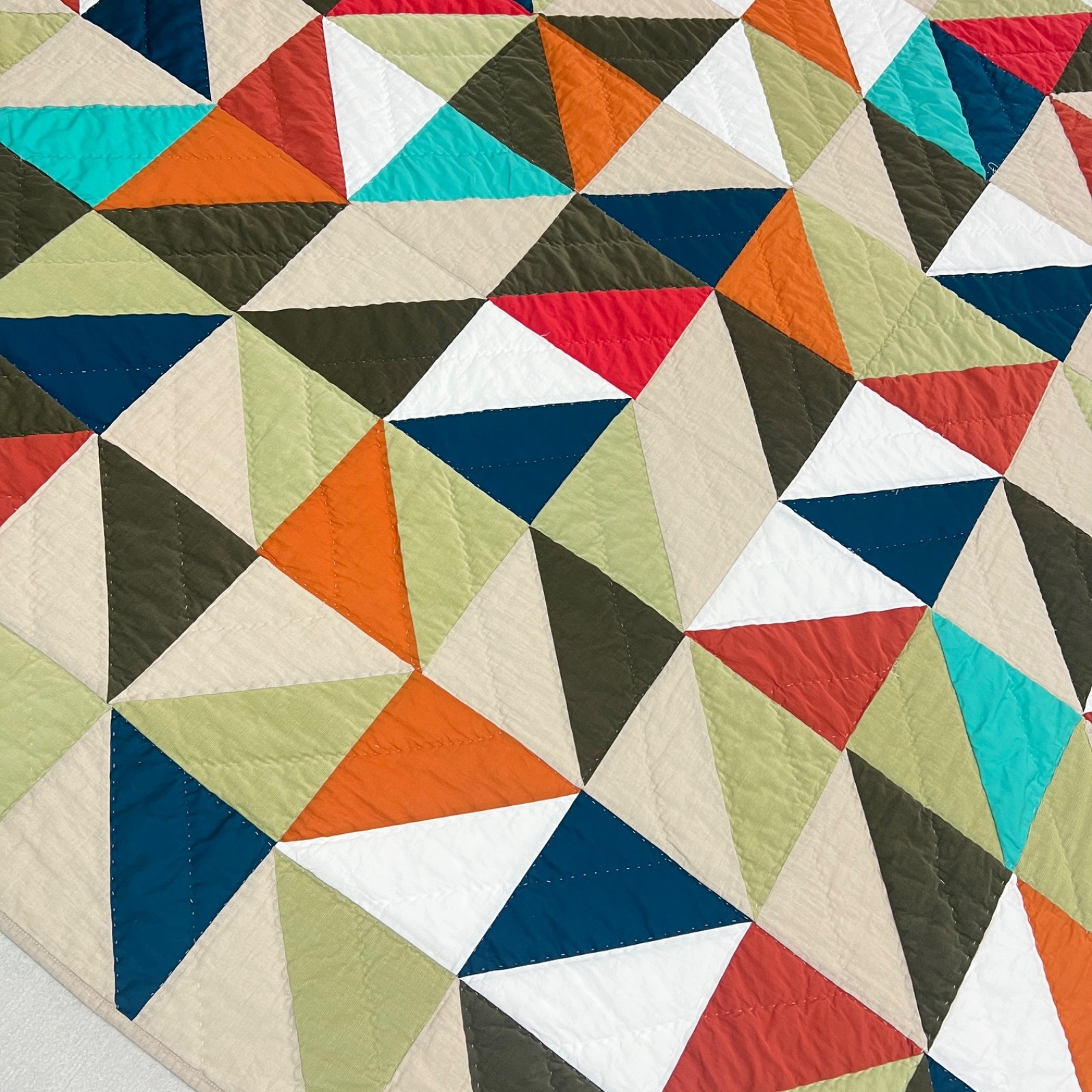 Half-Square Triangle Patchwork Queen Size Cotton Finished QUILT Hand Stitched