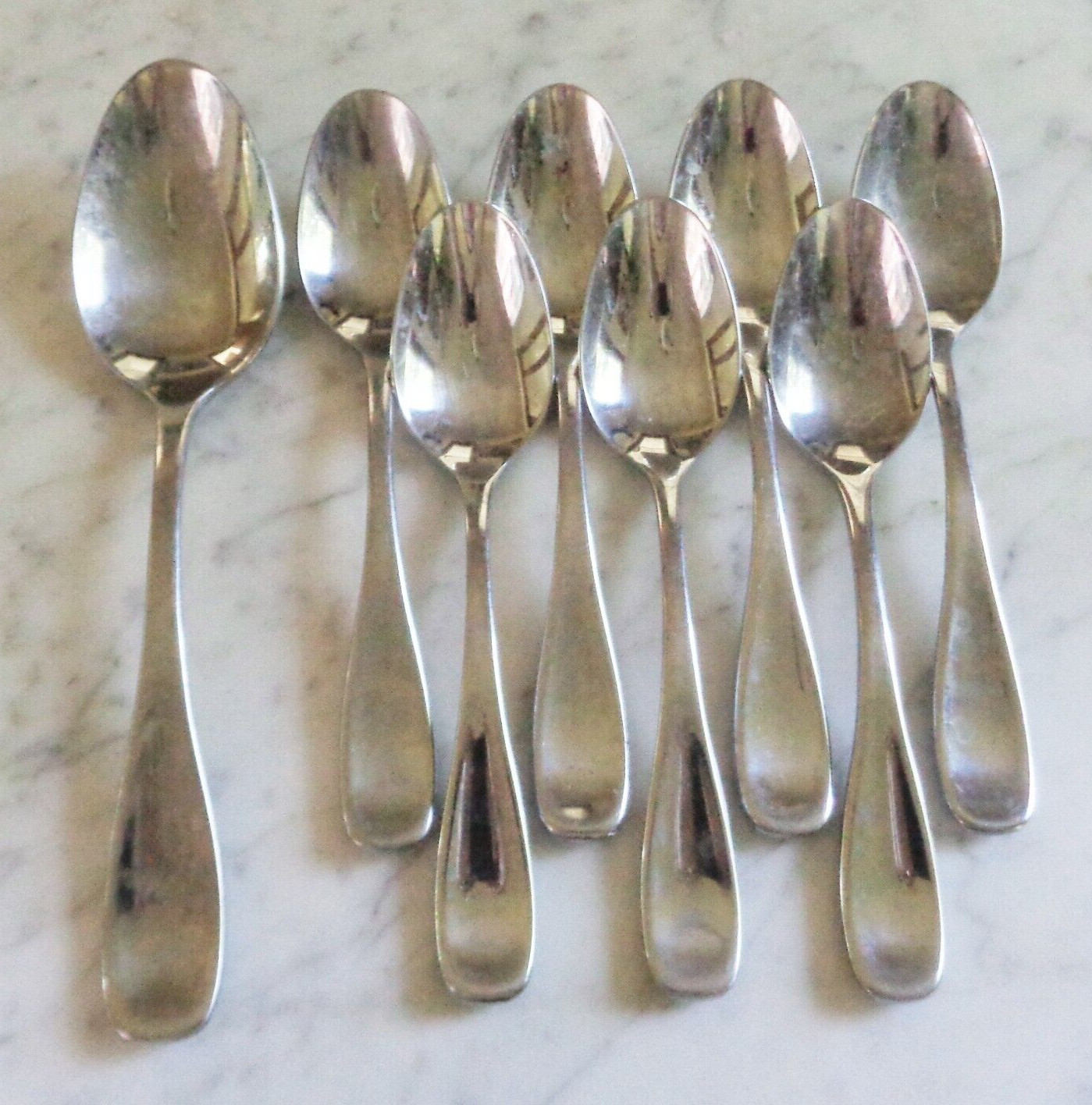7 Voss Oneida Stainless Steel Glossy 7 1/8 inch Table Soup Spoons +Serving Spoon