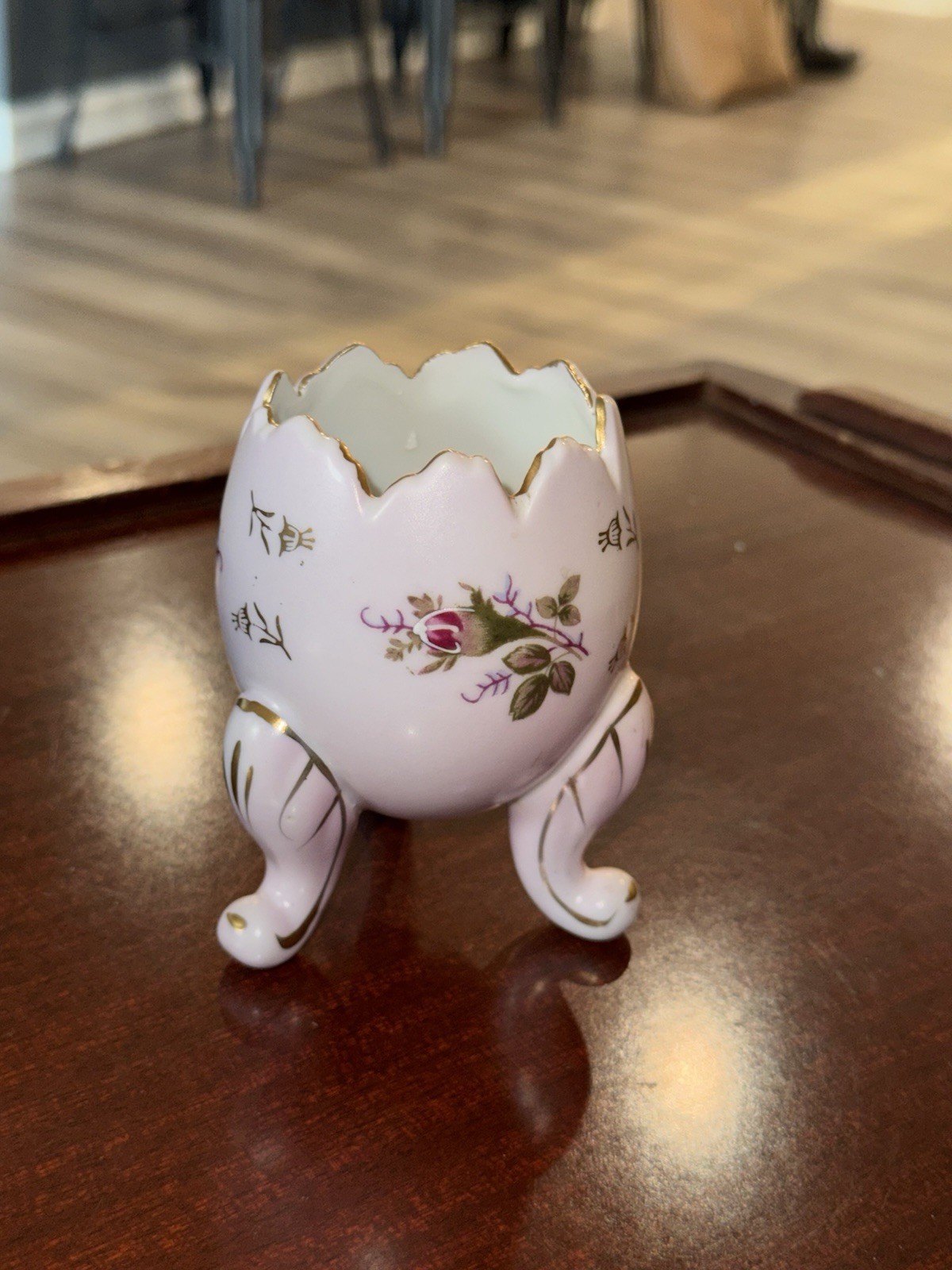 Vintage Inarco porcelain cracked egg vase with hand-painted roses and gold trim
