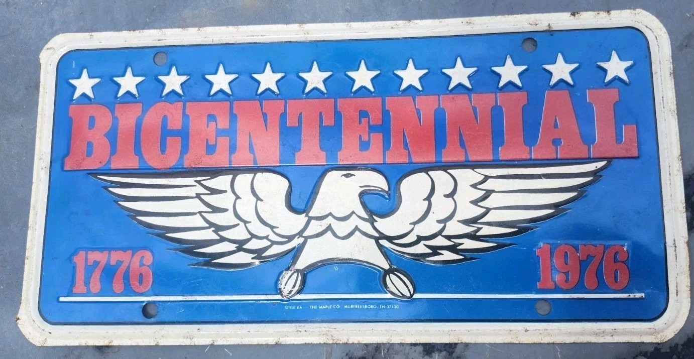Vintage Bicentennial Metal License Plate America USA 1776-1976 – NOS