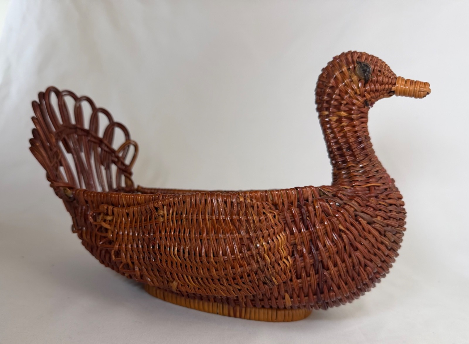 Vintage Handwoven Wicker Bird Basket Turkey/Duck Figure – Rattan Farmhouse Decor