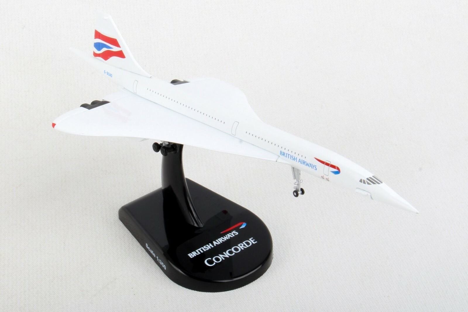 POSTAGE STAMP (PS5800-2) BRITISH AIRWAYS “CONCORDE” 1:350 SCALE DIECAST MODEL