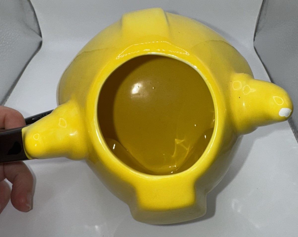 Transformers Bumblebee Sculpted Ceramic Mug 20 oz- (591 ml) Hasbro Mighty Mugs