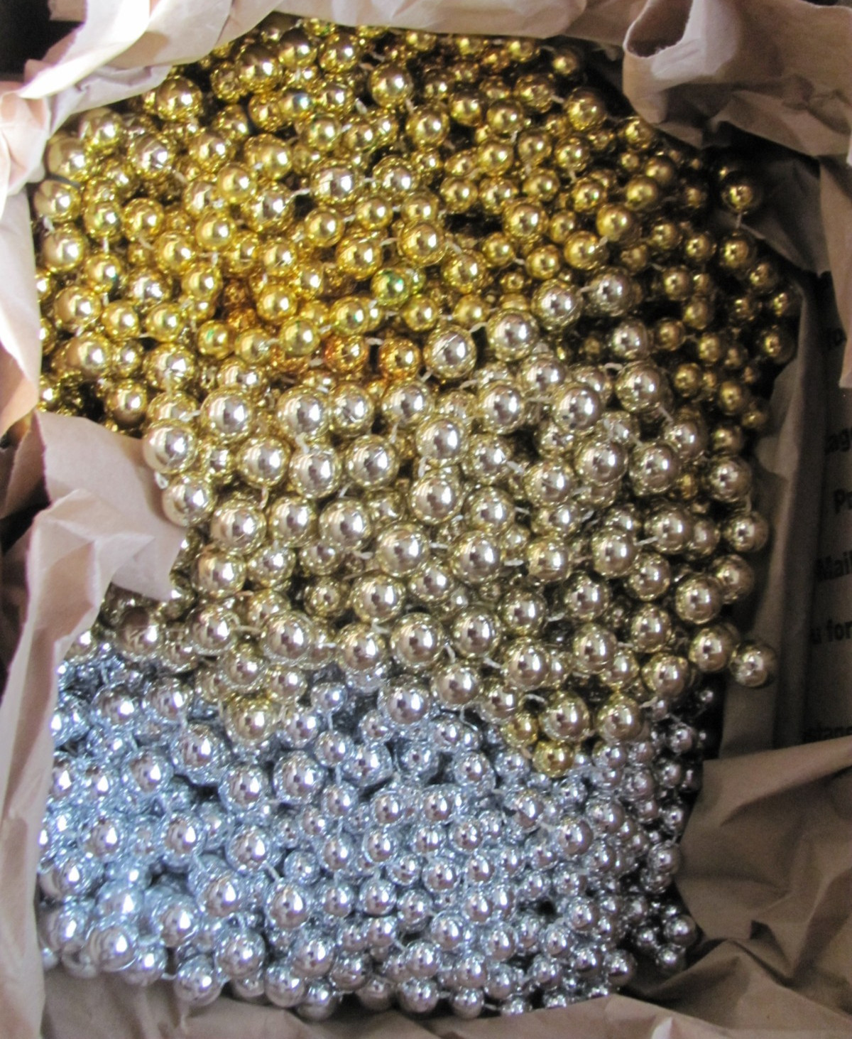 LOT OF 44 GOLD AND SILVER 20″ TO 48″ LONG MARDI GRAS BEADS