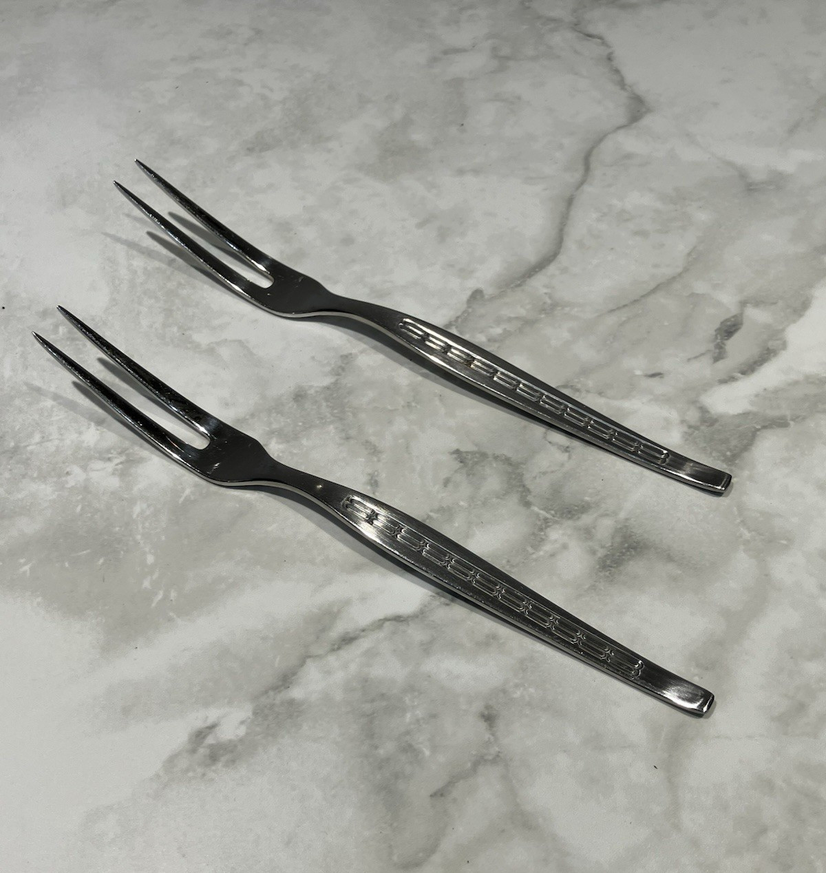 Set of 2 Appetizer Forks Art Deco Contemporary Geometric pattern 18/8