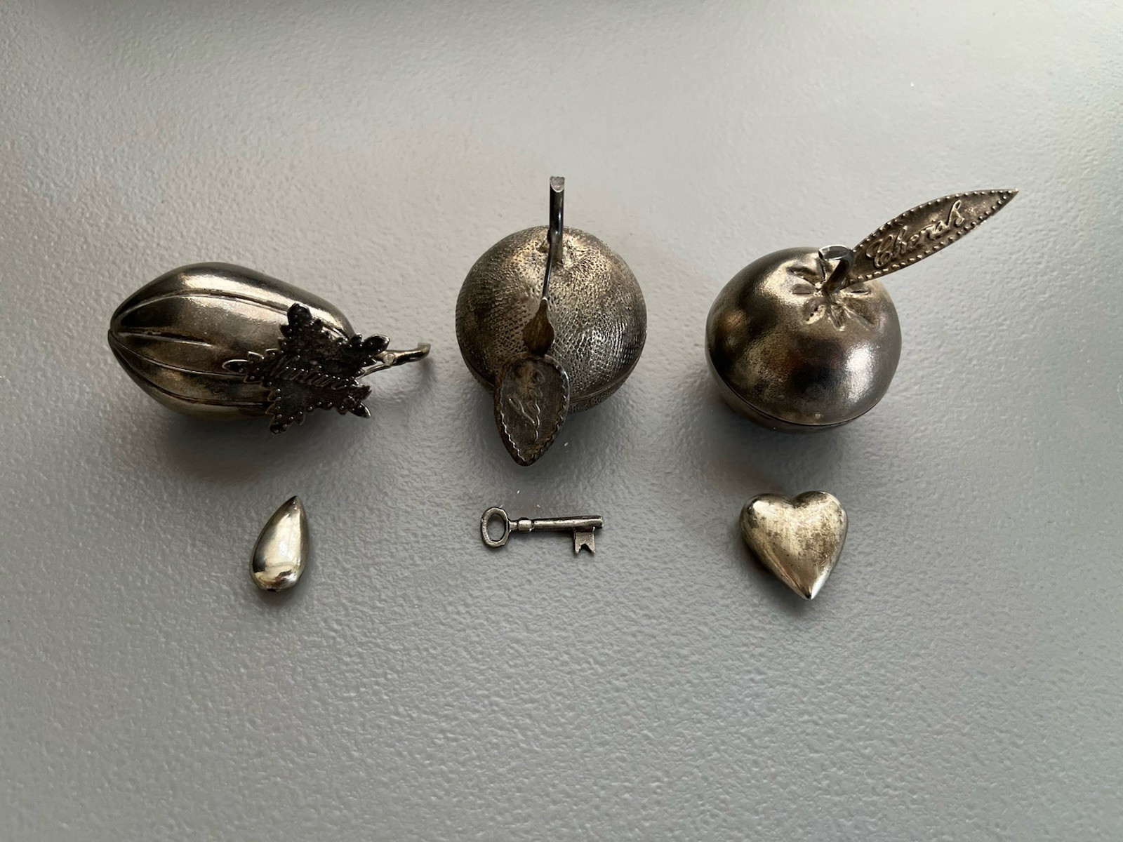 Adorable Set Of Three Silver Metal Keepsake Trinkets Boxes w Charms