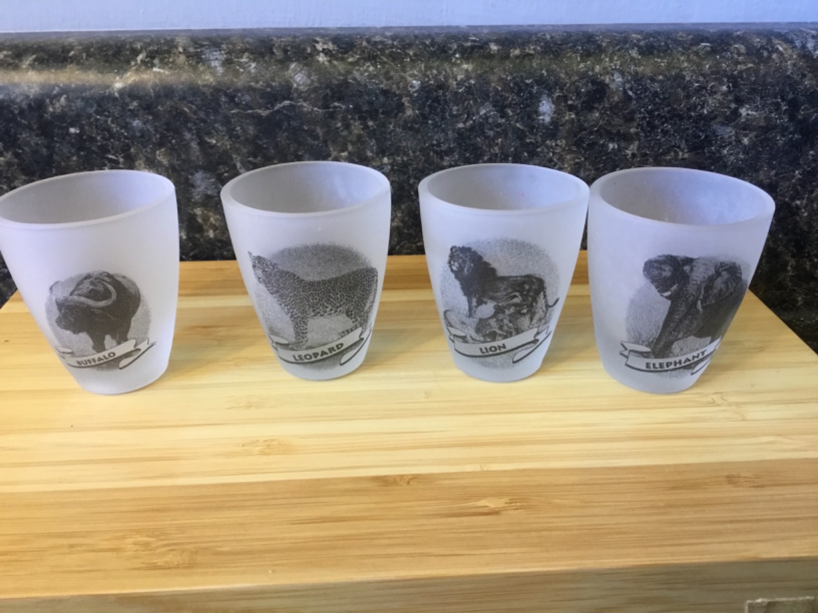 Set Of 4 African Safari Animals Frosted Shot Glasses buffalo leopard lion eleph
