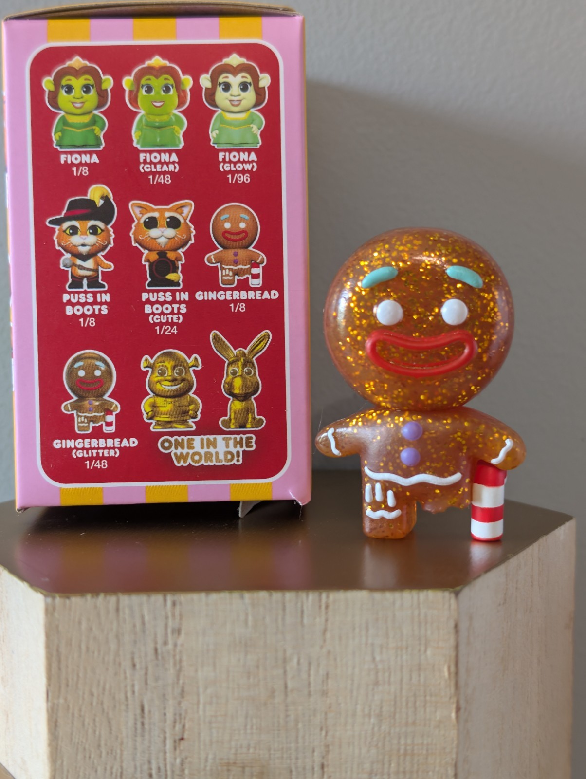 Super 7 Fun Fun Mini Shrek – Gingy Gingerbread Man Glitter Chase Vinyl 1/48