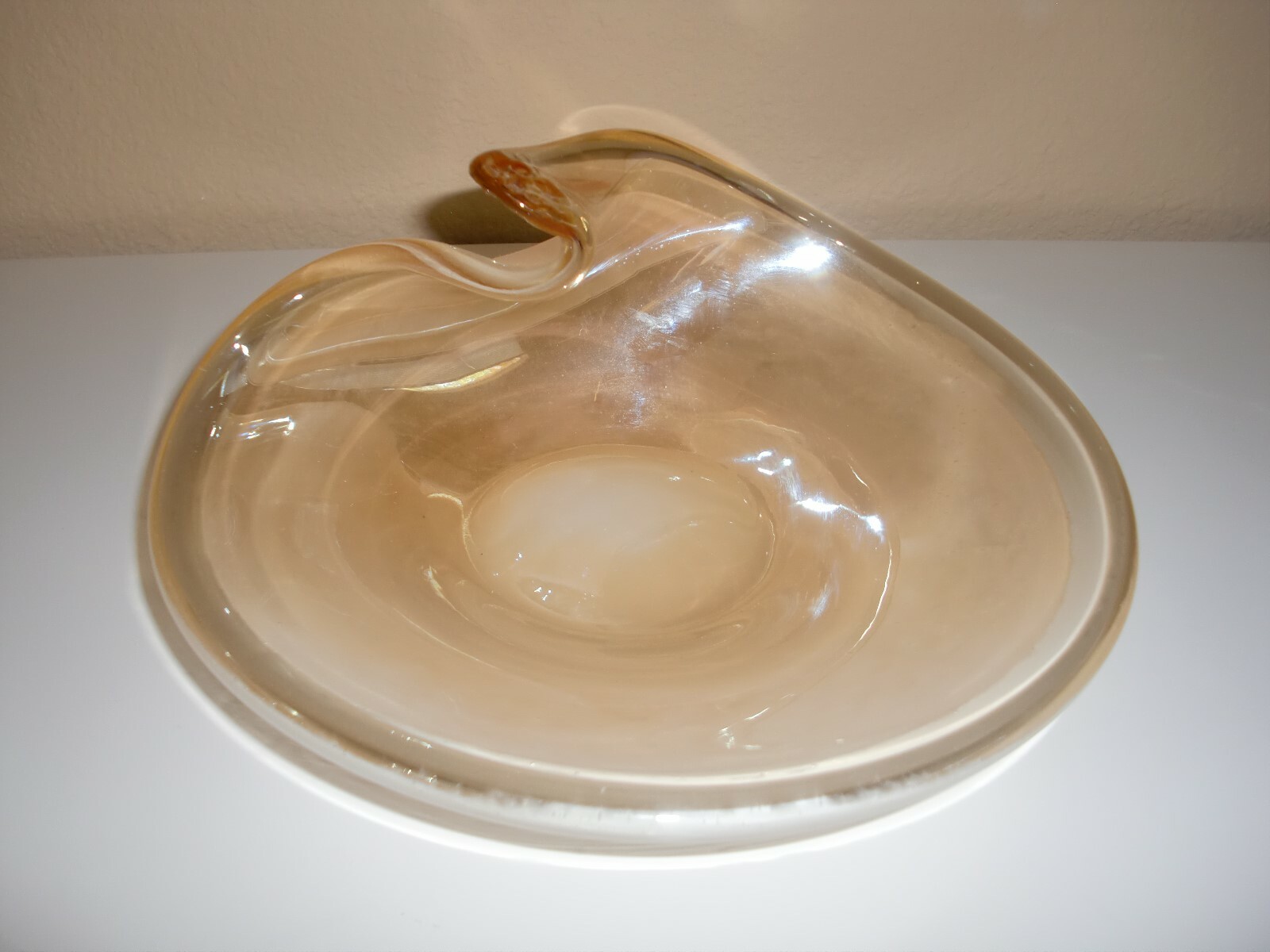 ART GLASS~STUNNING~CRYSTAL SNAIL CANDY NUT DISH BOWL~IRIDESENT GLASS~MINT~RARE~