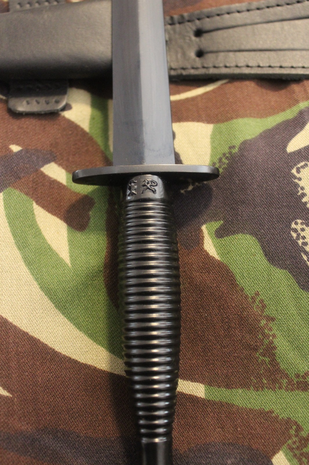 Genuine British Army FS Commando knife, 3rd pat. J. Nowill, made in Sheffield