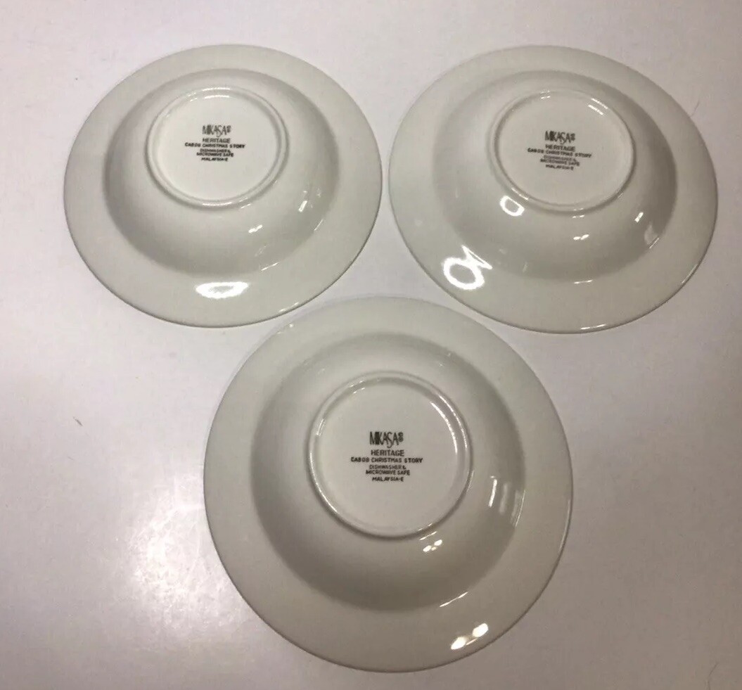 Mikasa Heritage Christmas Story Rimmed Fruit Dessert Bowls 7 1/8 Inch Set Of 3
