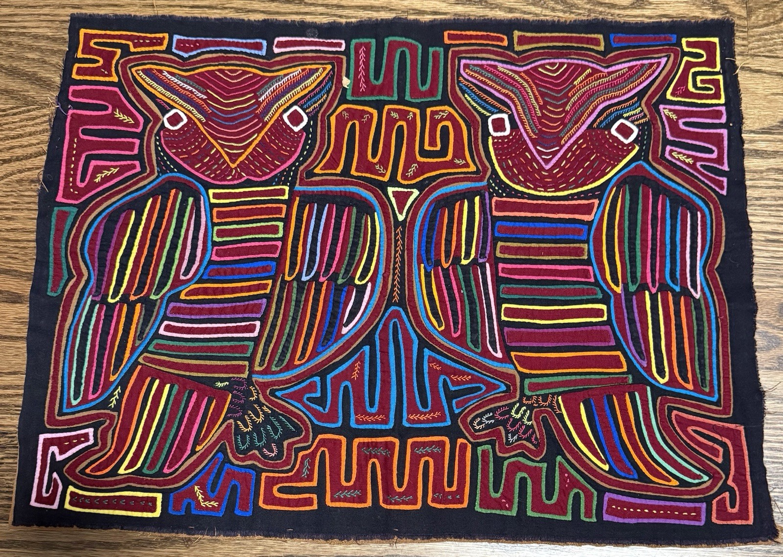 Vtg Kuna Guna Mola Reverse Appliqué Cultural Textile Fabric Folk Art Owls Panama