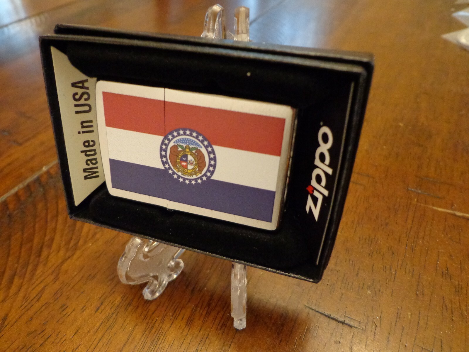 MISSOURI STATE FLAG SERIES ZIPPO LIGHTER MINT IN BOX