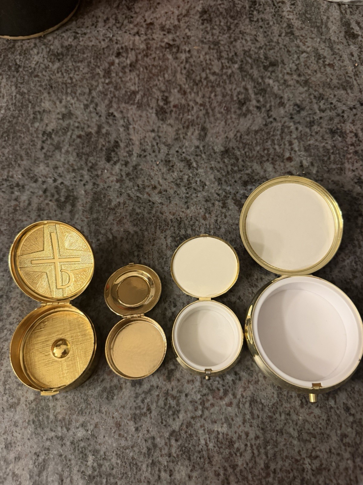 Pyx Set If 4 Gold Tone Varied Sizes Eucharist Host To Sick Religious