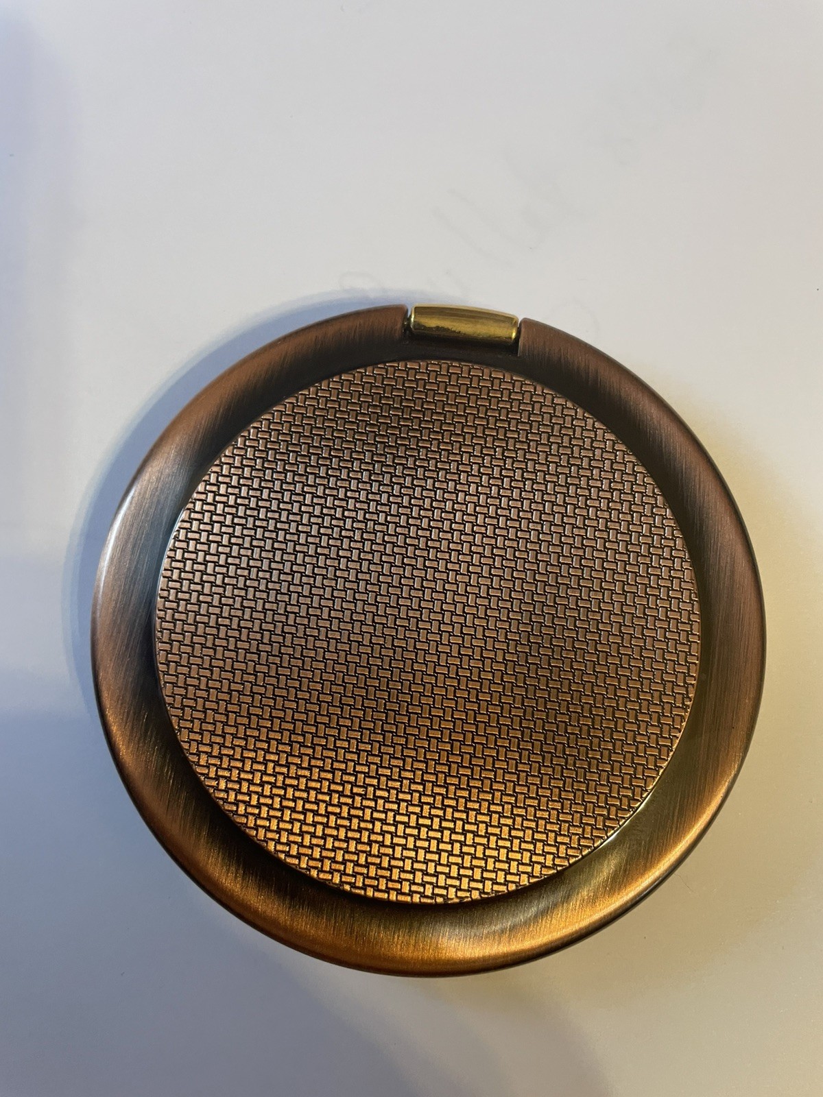 Retro Mod Copper/Gold Large Round Mirror Compact – Magnifying