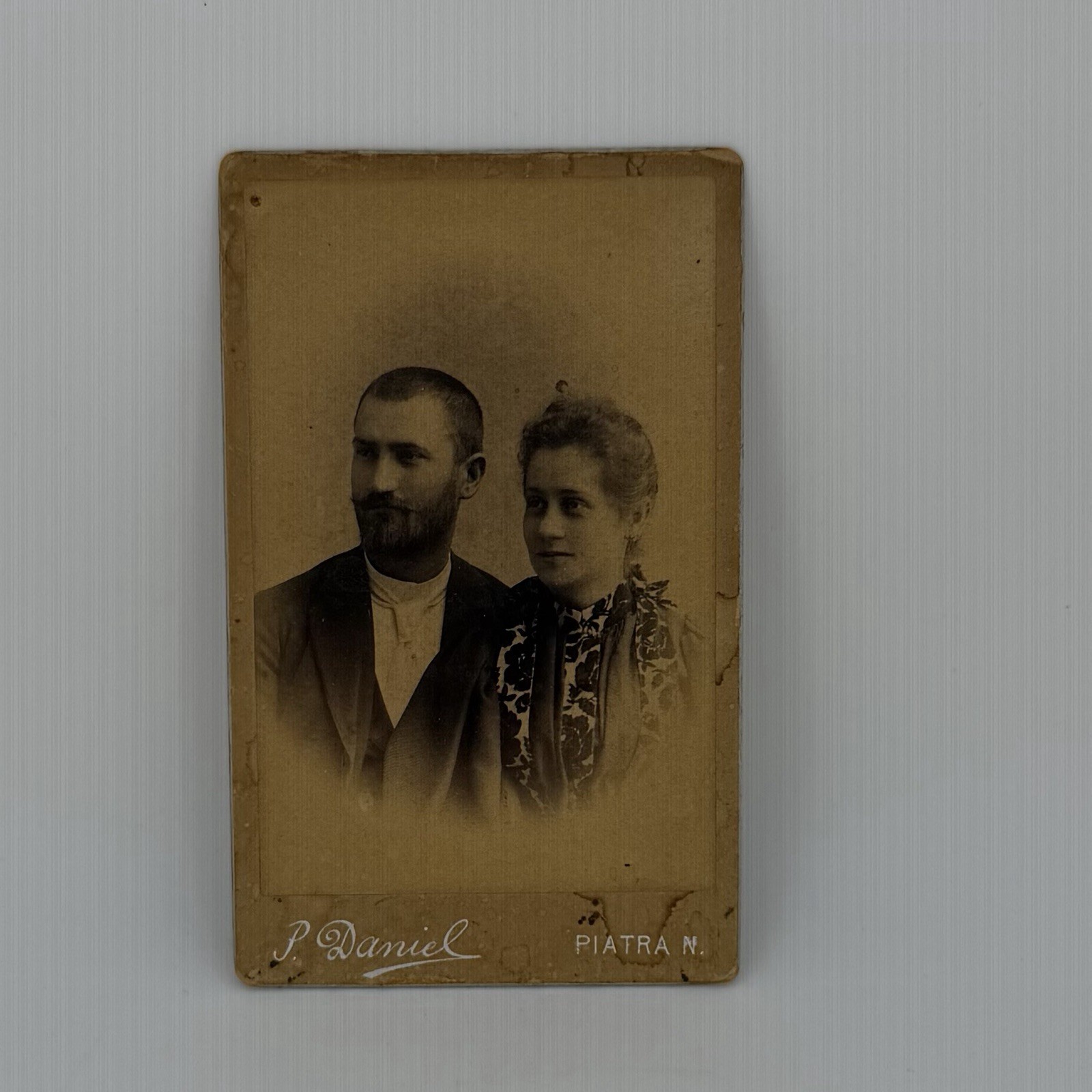 Antique Romanian Cabinet Card Couple Portrait P Daniel Piatra Neamt c1890s Photo