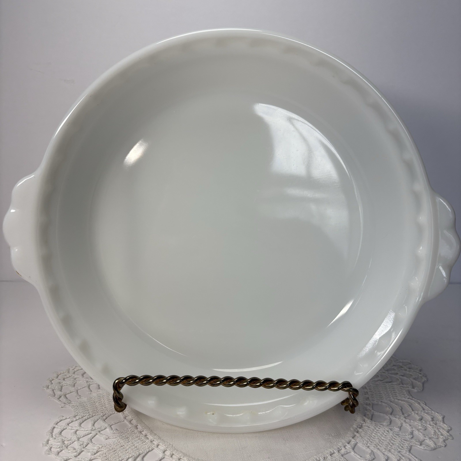 Pyrex #228 White Milk Glass 8 Inch Pie Plate Fluted Edge Rare Inverse Marking