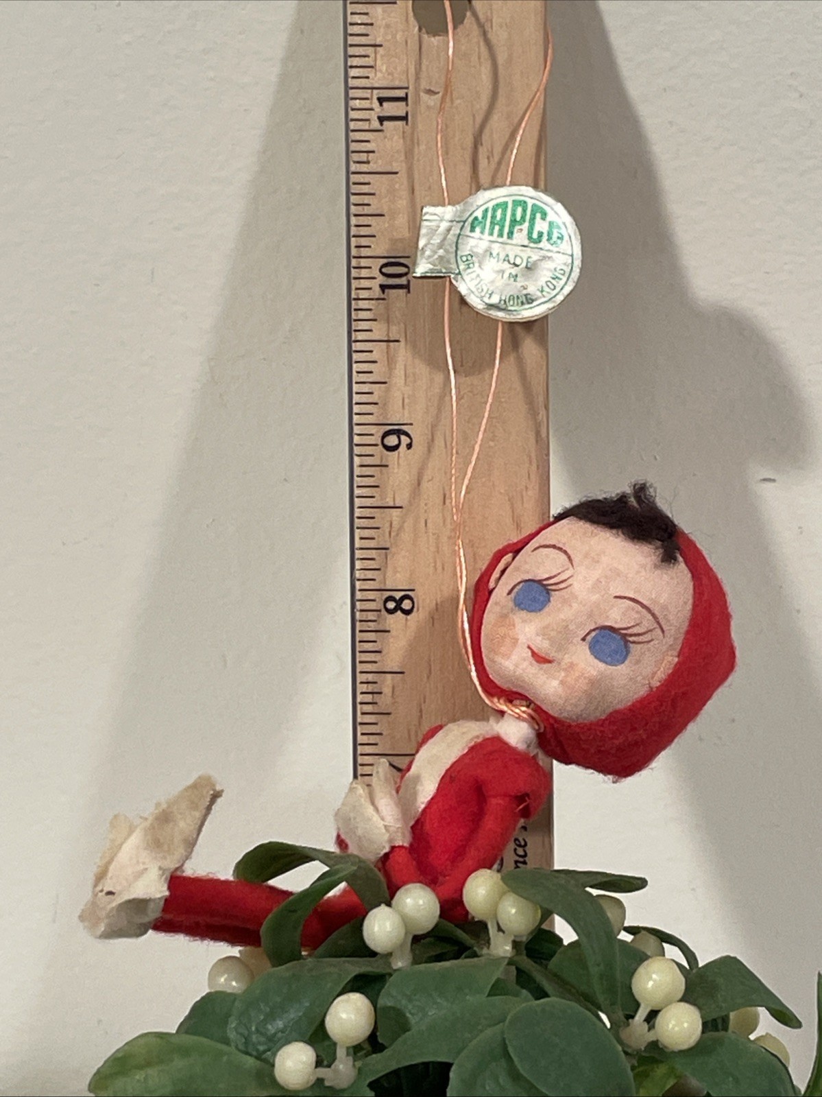 VINTAGE NAPCO HANGING PLASTIC MISTLETOE BALL with FELT PIXIE ELF ON TOP