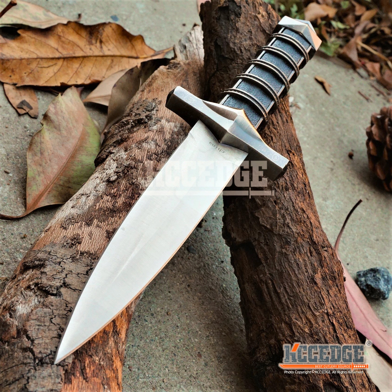 11″ ASSASSIN DAGGER Medieval Knights Fixed Blade Double Edged Knife w/ Chain
