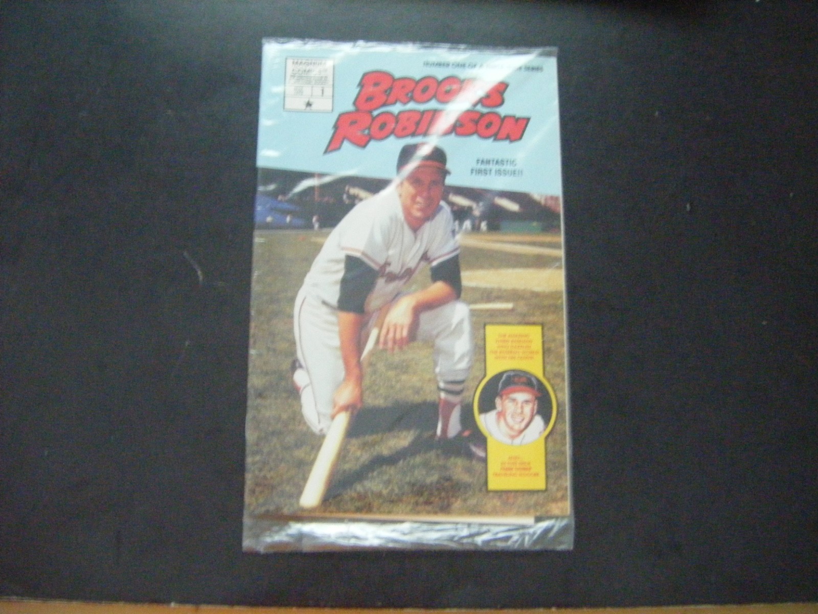 Brooks Robinson #1 1992 MAGNUM COMICS Sealed bag w/ 2 cards