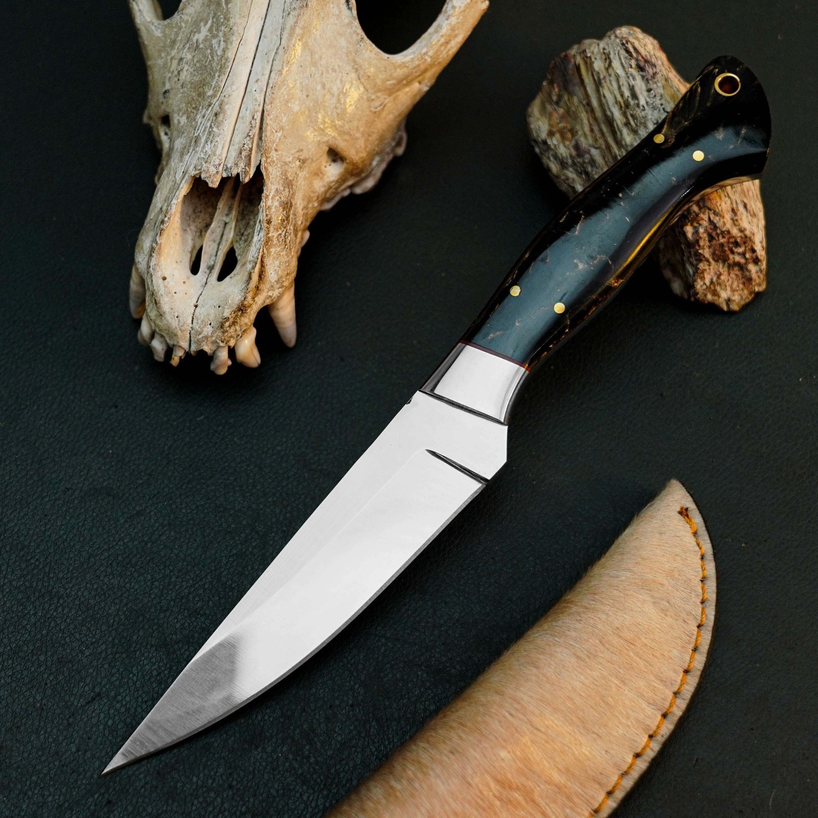 9.1″ D2 Skinning Hunting Knife Handmade Full Tang Resin Handle Leather Sheath