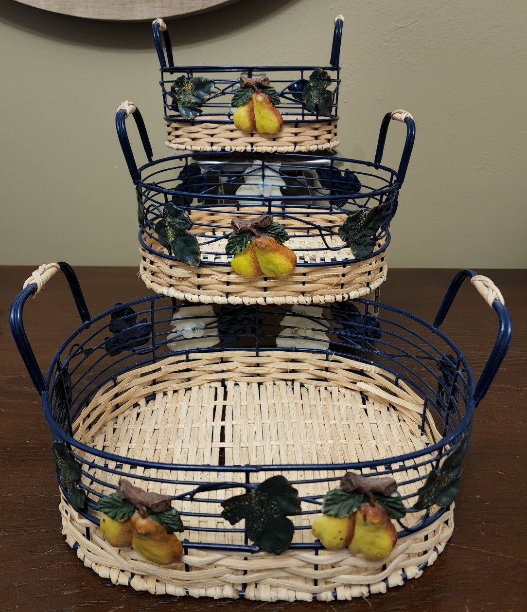 Wicker Rattan Bread/Fruit three Basket Set With Wire Frame Carrier