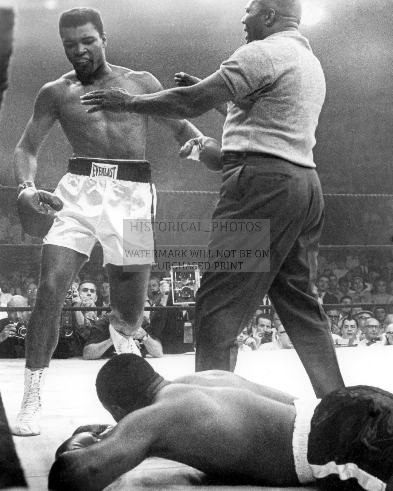 MUHAMMAD ALI VS SONNY LISTON BOXING MATCH JERSEY JOE 8X10 PHOTO
