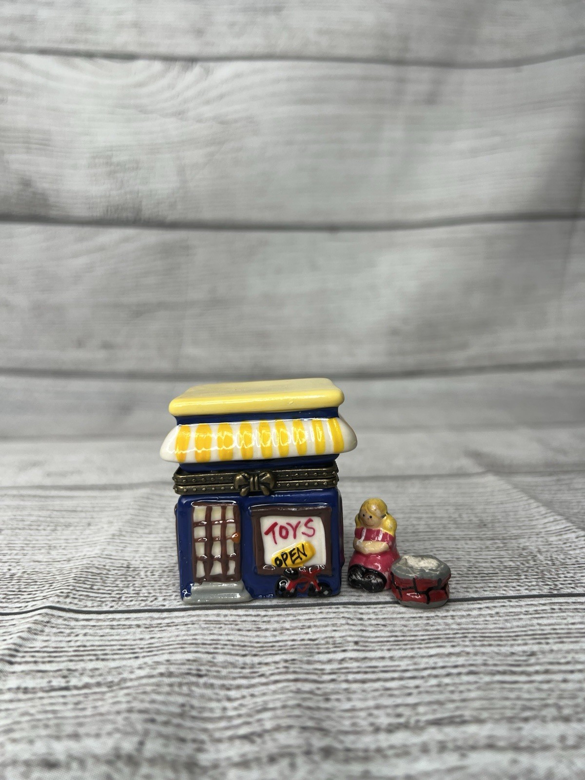 VTG PHB Style Toy Store Porcelain Hinged Trinket Box W/ Doll & Drum Trinket