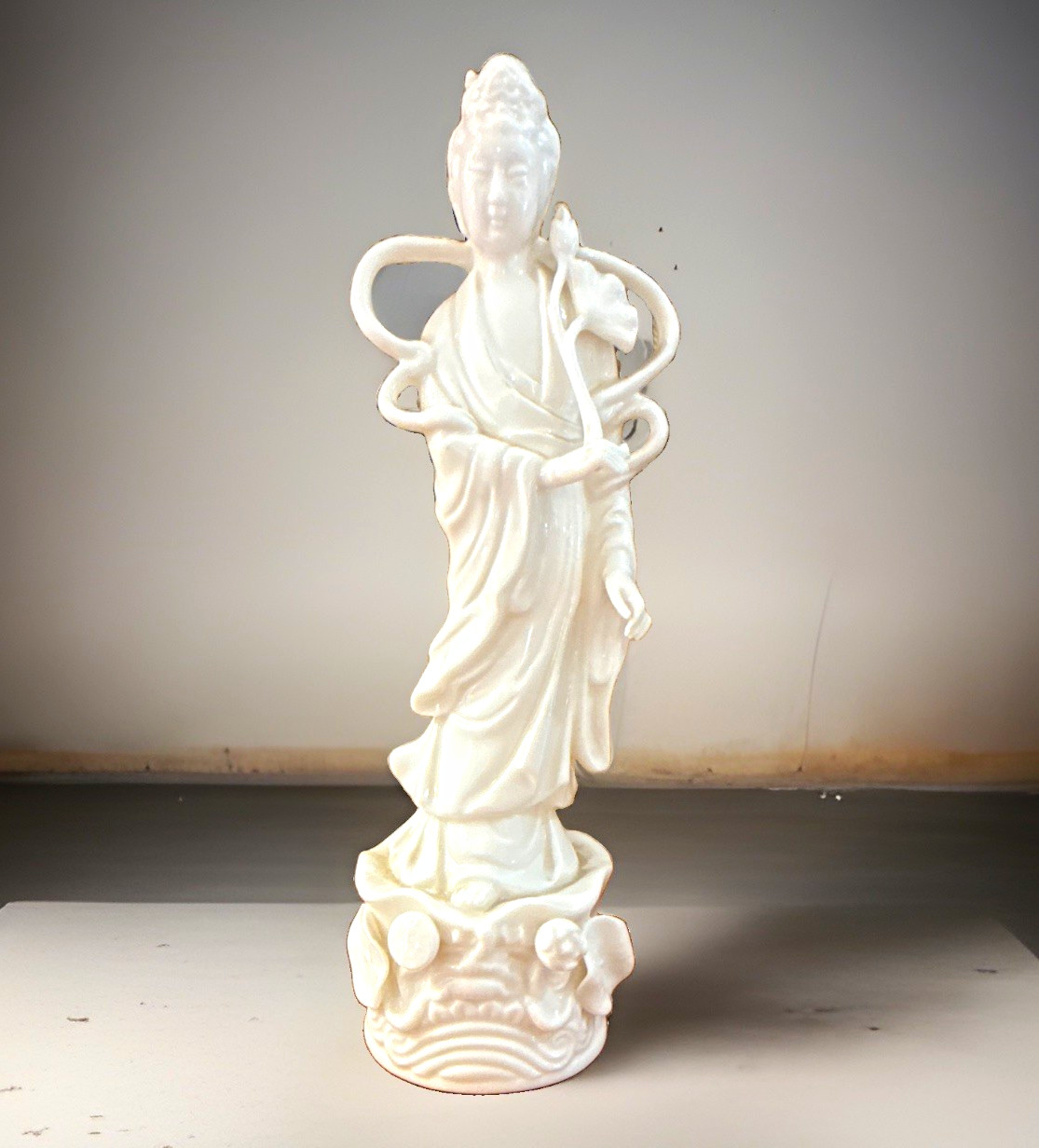 Vintage Blanc De Chine Dehua White Porcelain Guanyin Kuan Yin Figurine