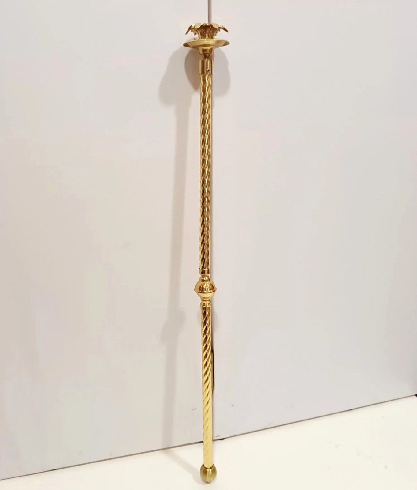 Candlestick Holders in Hand with Cast Brass 30,3″