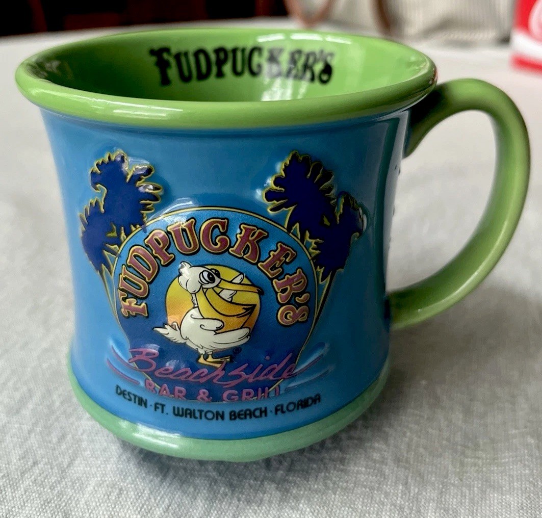 Fudpuckers Bar & Grill Mug