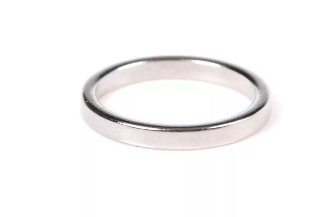 Magicians Magnetic Ring Magic Trick Prop Illusion T8
