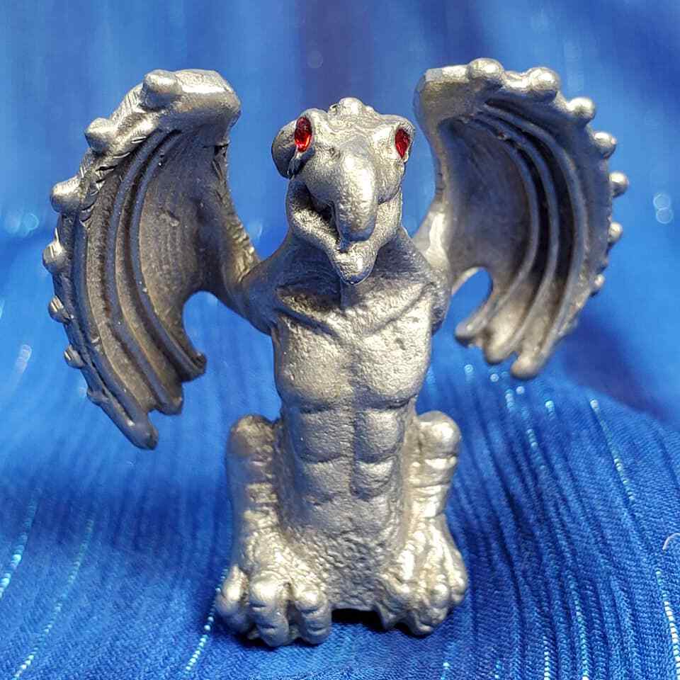 Red Eyed Eagle Gargoyle Castle collectible pewter fantasy figurine *rare* *NEW*