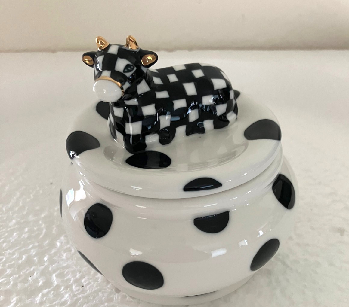 MACKENZIE-CHILDS COURTLY CHECK COW CREAMERY CERAMIC SUGAR BOWL WITH LID,N.I.B.
