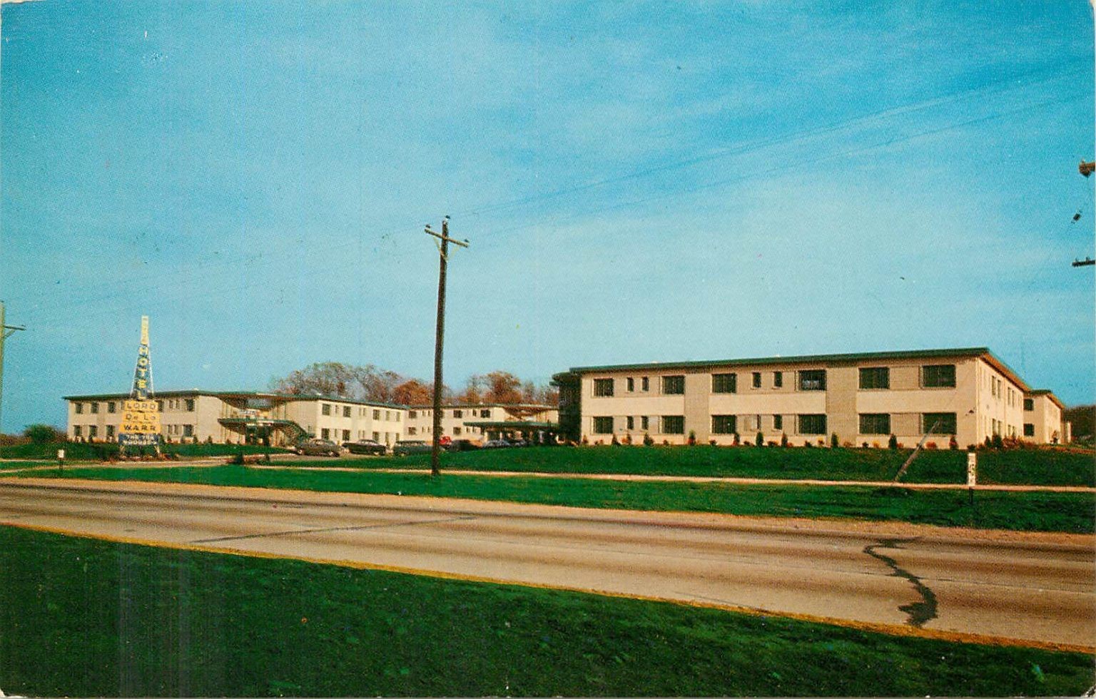 Vintage Lord De La Warr Hotel Delaware Photochrome Postcard 1939-Now