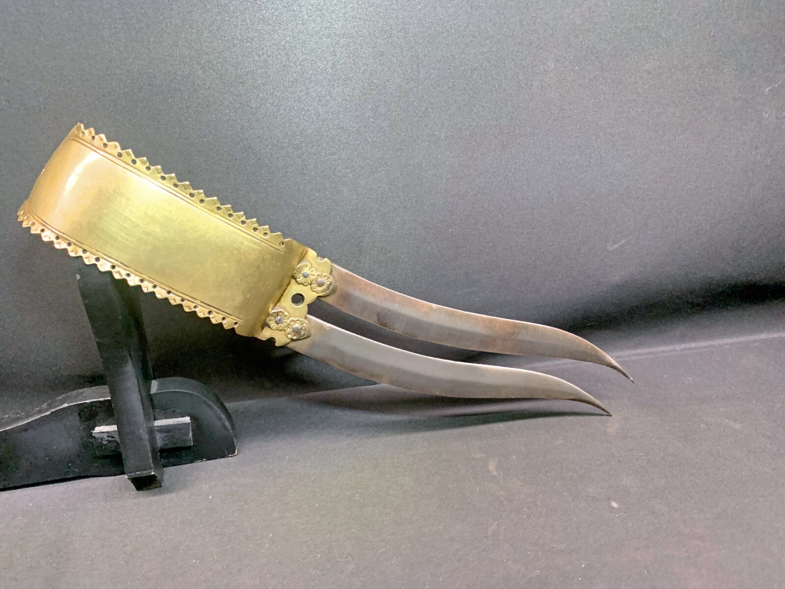OLD RARE BICHWA / CHAKRA DAGGER, 19TH, KNIFE OF THE SIKHS OF PUNJAB, INDIA
