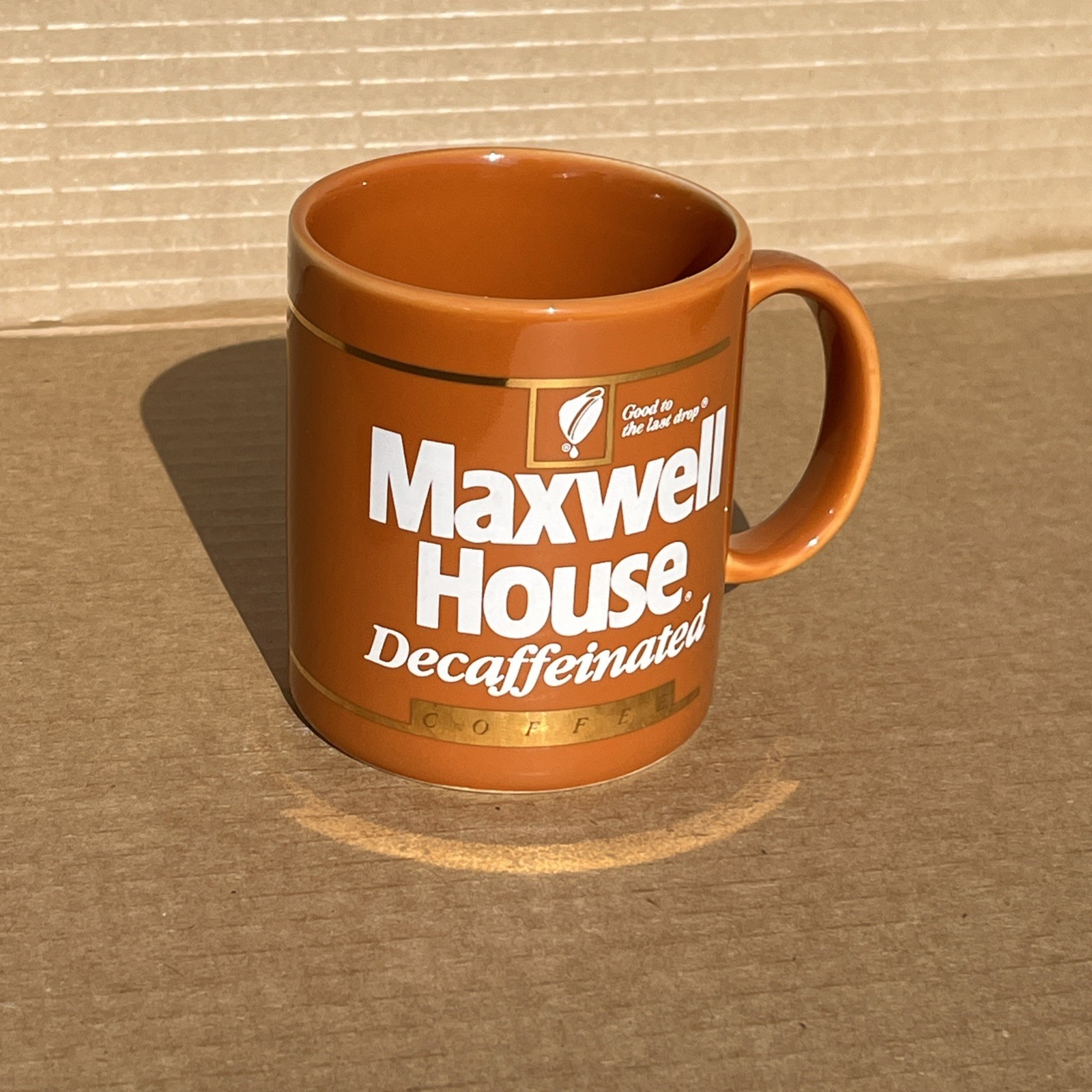 VINTAGE 1980’S – MAXWELL HOUSE COFFEE MUG METALLIC GOLD ACCENTS Orange Autumn
