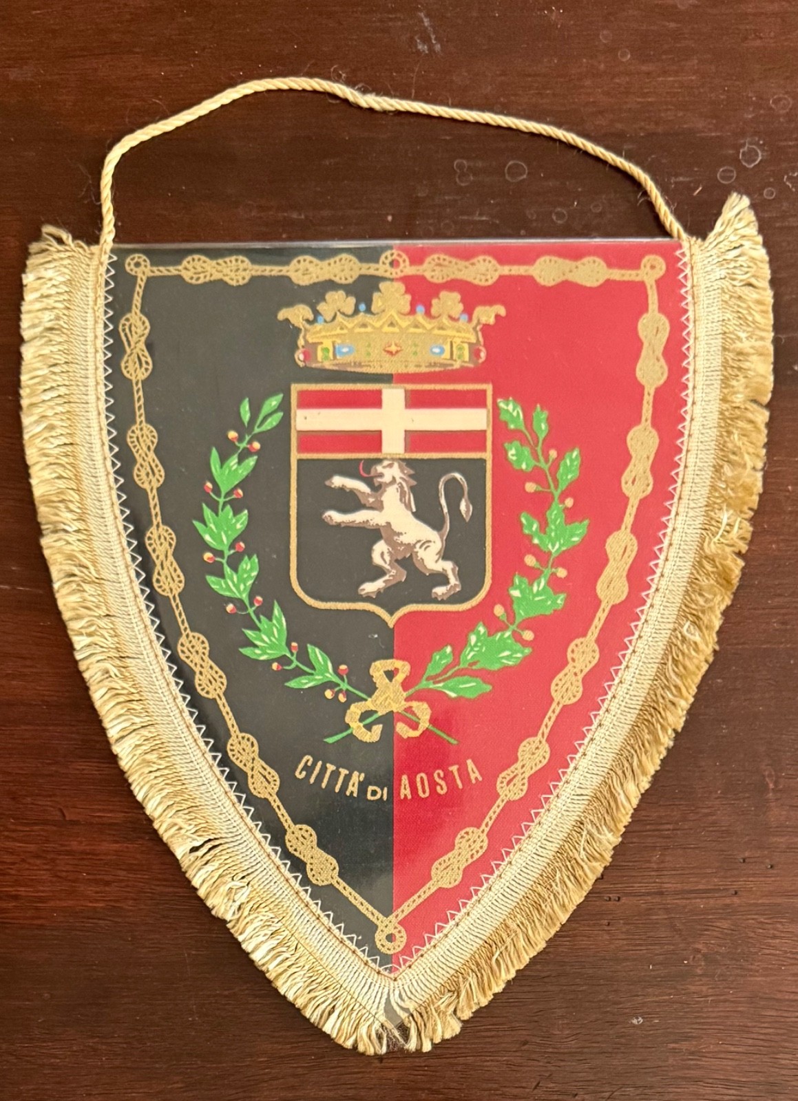 vintage AOSTA ITALY coat of arms 8 x 9 sparta praha PENNANT / BANNER