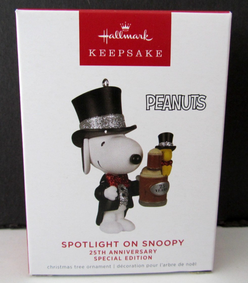 2022 Hallmark Special Edition Spotlight On Snoopy Ornament 25th Anniversary