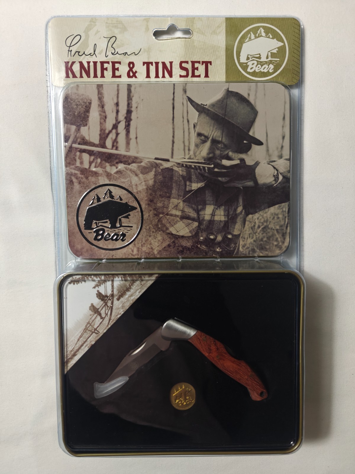 Fred Bear Commemorative Knife and Tin Set With Traditional Medallion – A100HT