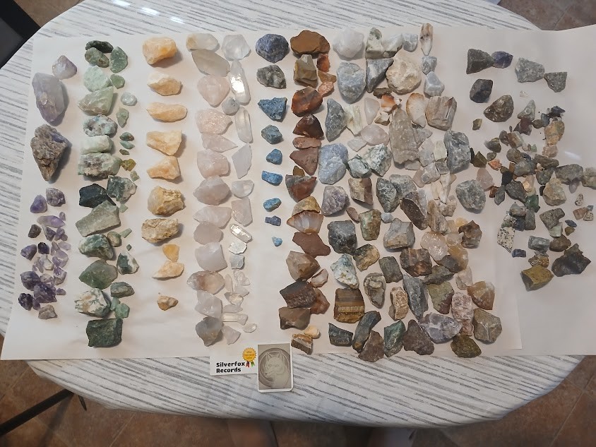 Mega 6LB (Over 250 pcs!) Natural Crystals Mineral Mixed Gemstones + BONUS LOOK!!